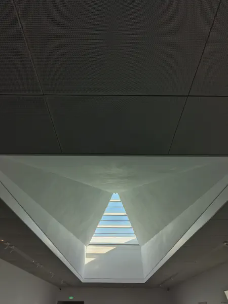 高雄美術館